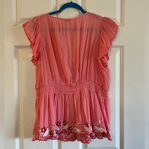 Crown & Ivy curvy flutter sleeve button up embroidered top Size 1X - Picture 7 of 12